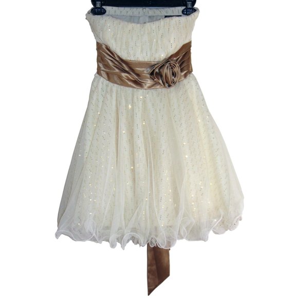 Teeze Me Strapless Glitter and Mesh Layered Dress - Picture 4 of 6